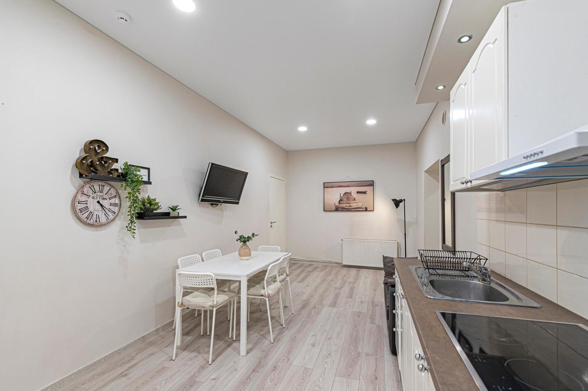 City Centre 3Bd Apartment By Hostlovers Каунас Екстериор снимка