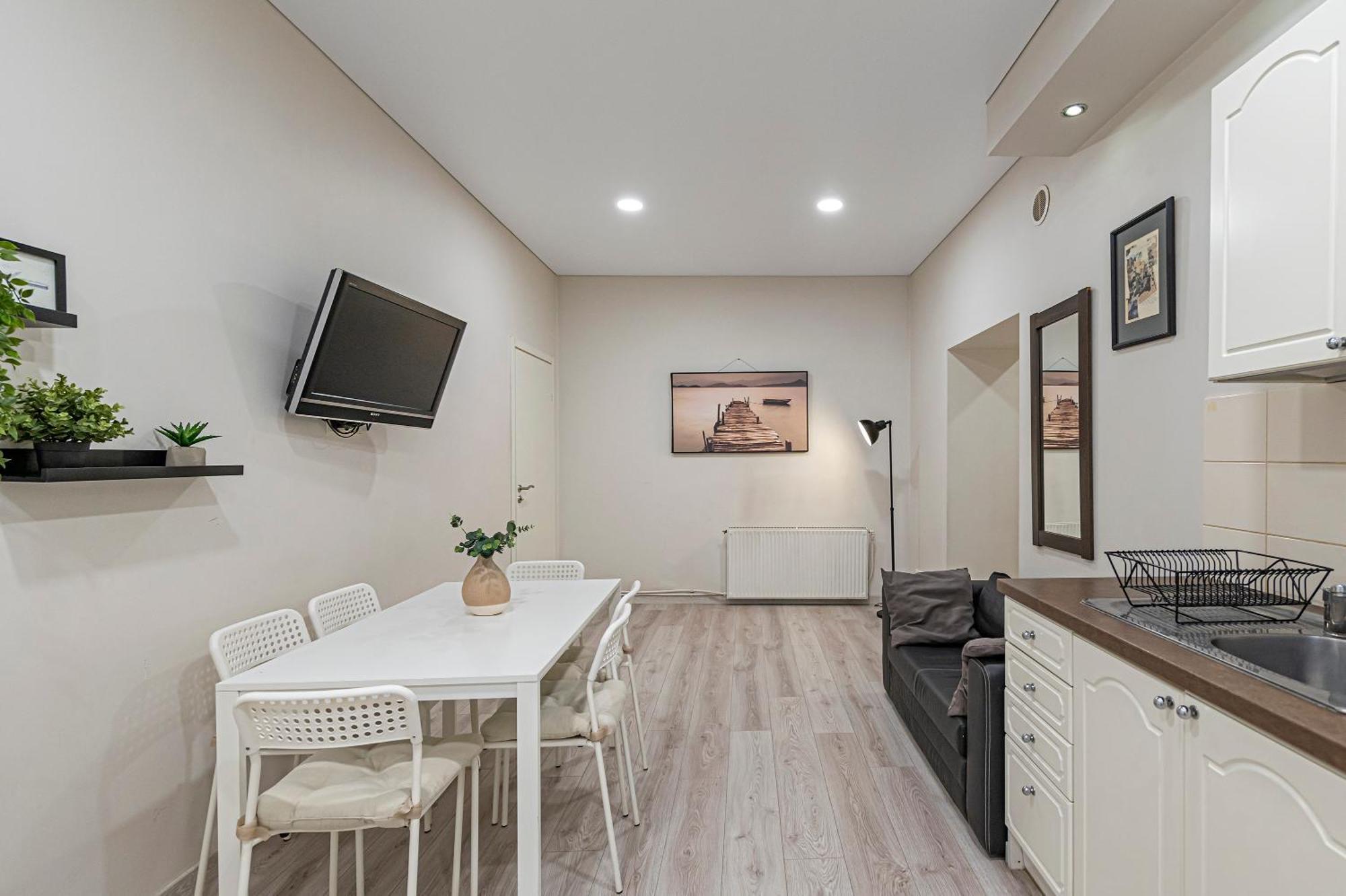 City Centre 3Bd Apartment By Hostlovers Каунас Екстериор снимка